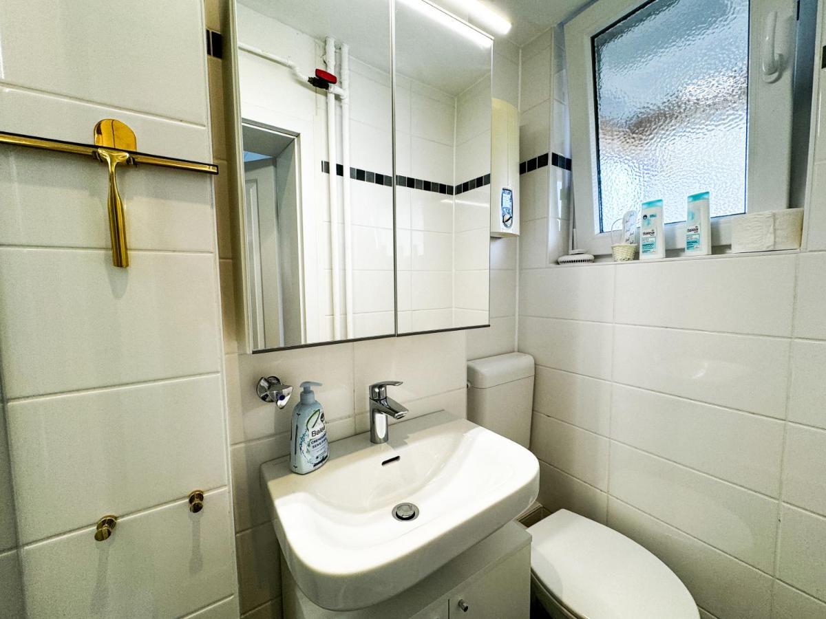Messenah Fuer 5 Gaeste Mit Kostenlosen Parkplaetzen Apartment *