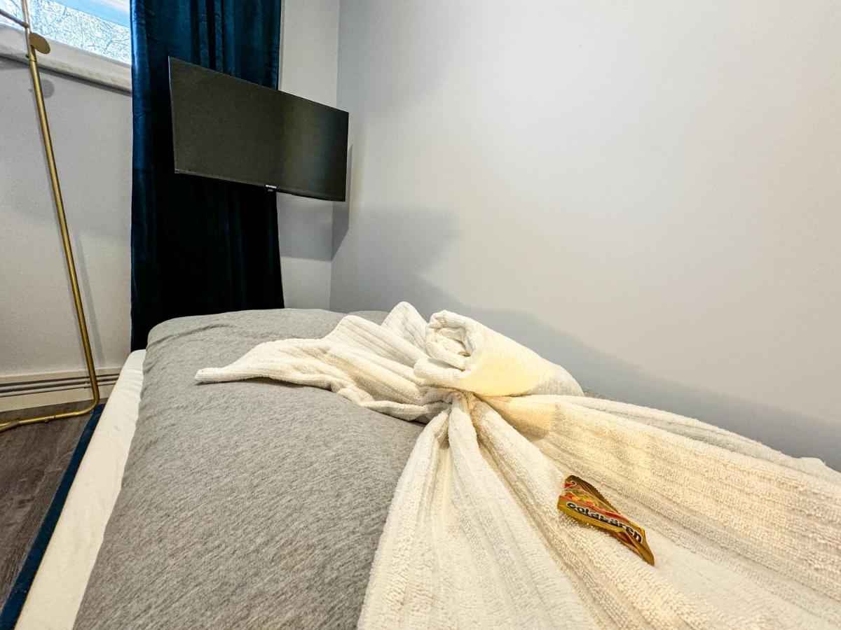 Messenah Fuer 5 Gaeste Mit Kostenlosen Parkplaetzen Apartment Hannover